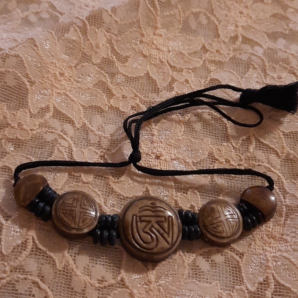 last chance item   ::  Adjustable bracelet tribal design - Picture 2 of 3